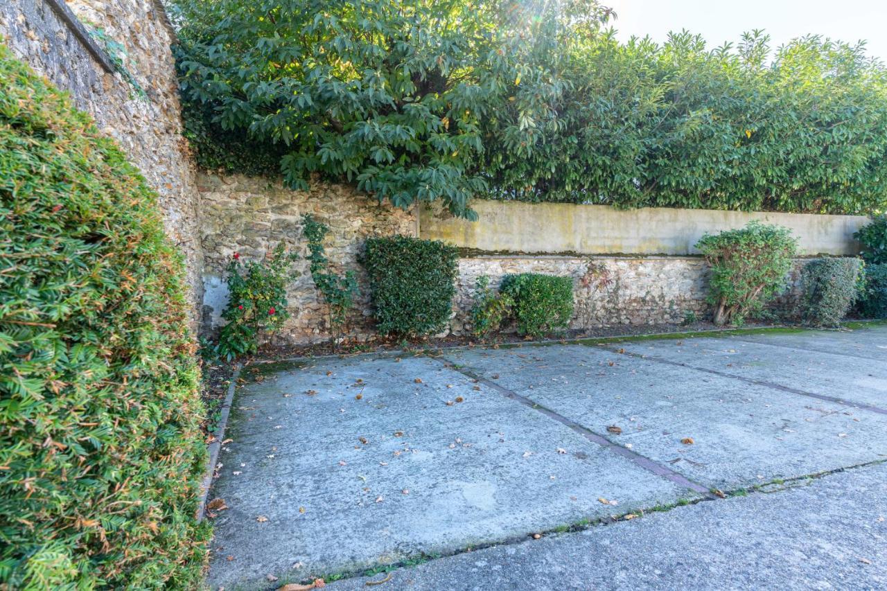 Appart'Hotel Nuiteejour Versailles Saint Cyr L'Ecole Εξωτερικό φωτογραφία