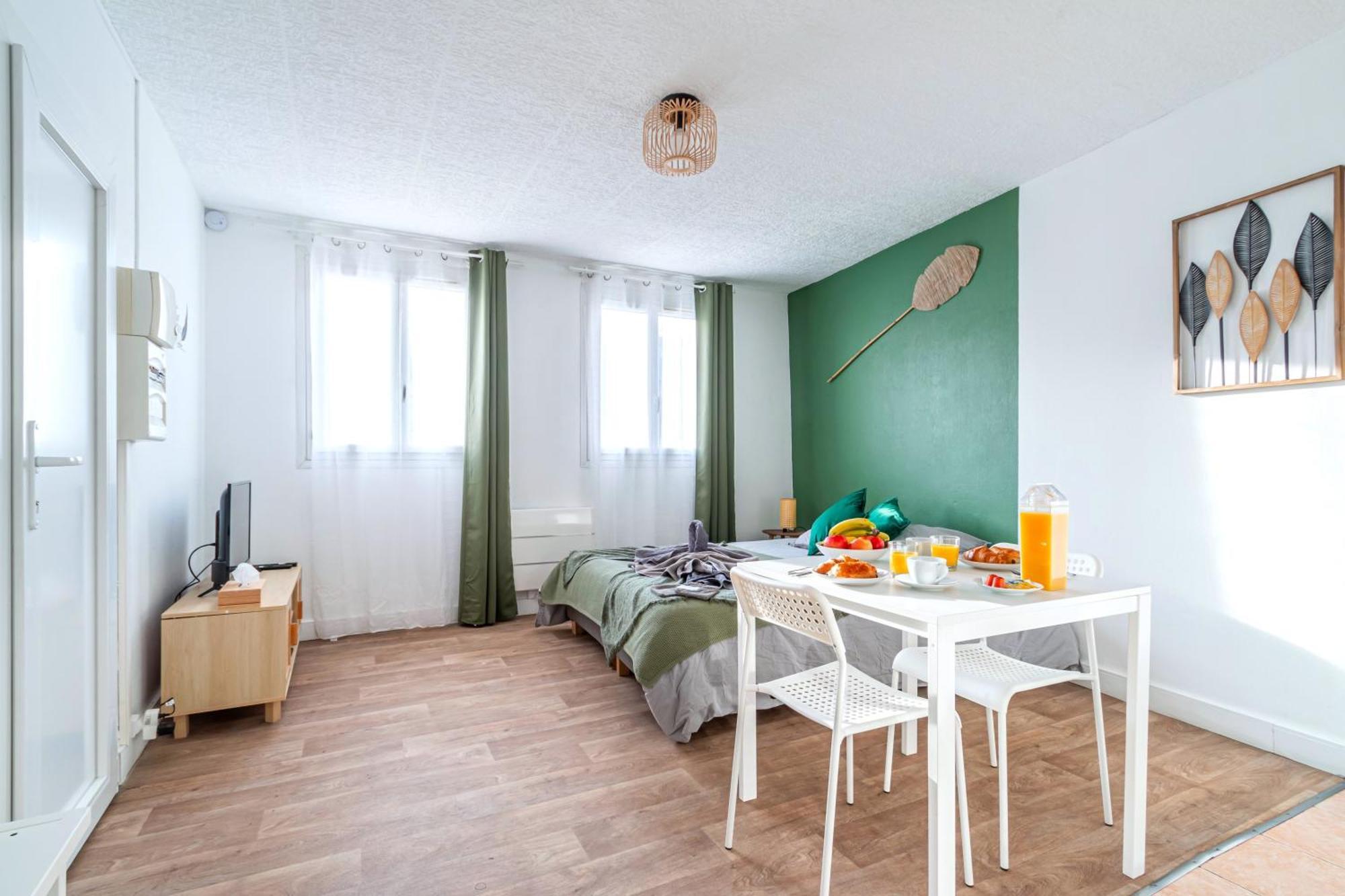 Appart'Hotel Nuiteejour Versailles Saint Cyr L'Ecole Εξωτερικό φωτογραφία